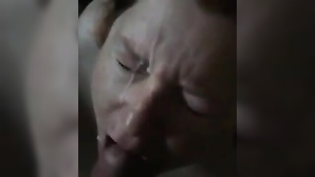 mature mom facial This is an old video when I met a mature single mom on one of my job sites..