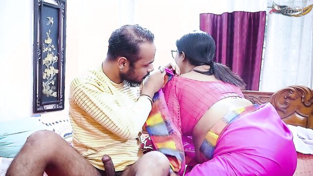 INDIAN MALLU DIRTY LADY DOCTOR TREATMENT KO BAHANE PATIENT KO GHAPAGHAP CHODA FULL MOVIE INDIAN MALLU DIRTY LADY DOCTOR TREATMENT KO BAHANE PATIENT KO GHAPAGHAP CHODA FULL MOVIE , hardcore fuck , real anal fuck , different type of sex potion , kissing , doggy style fuck