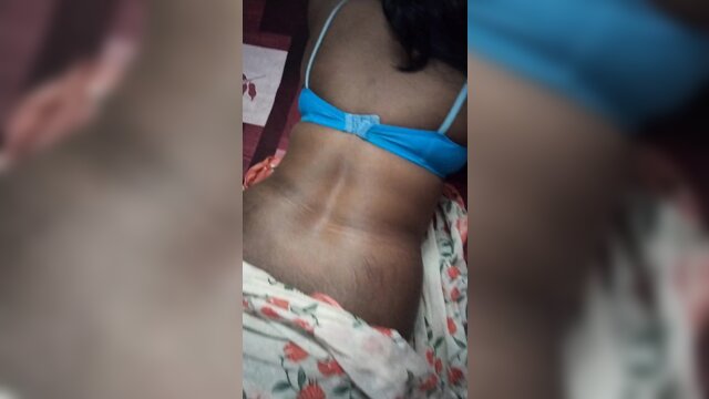 Coimbatore akka body massage at lodge I booked room for sex with akka, i do sex massage without dress, my akka has hot and sexy body her pussy and back hot