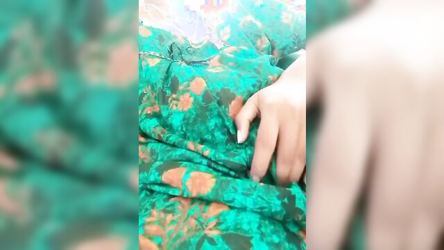 Tamil wife Swetha nude show Swetha tamil wife nude record video