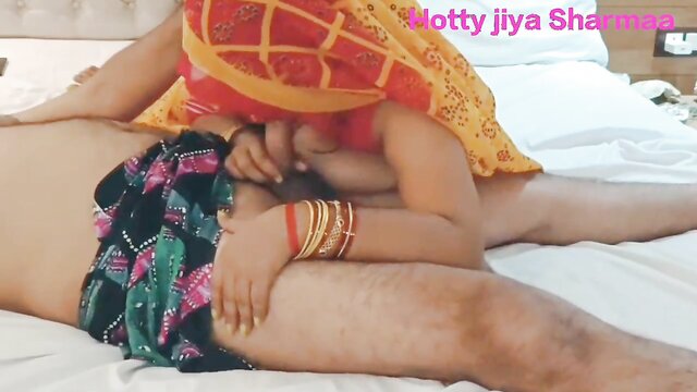 XXX Village Wife fuck in Yellow Saree. Clear hindi voice XXX Village Wife fuck in Yellow Saree. Clear hindi voice