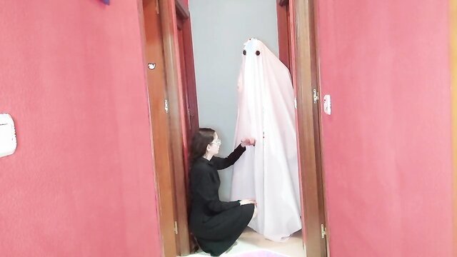Spooky Ghost Fucks Adorable Teen Video of humor and sex. An adorable girl is walking through the corridors of an old abandoned house when suddenly she hears a strange noise and without realizing it, a very horny and material ghost ta