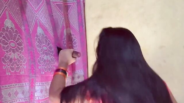 Indian Glory hole stepmom enjoy his first glory hole with stepson in the kitchen Indian first glory hole wild stepmom is working in a kitchen kitchen and she find out no one is at home and then she suddenly sees that\'s a glory hole and she get a dick from that side she start.