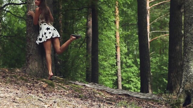 Pussy Stimulation In The Forest - Melena A