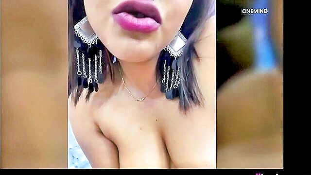 Main naha rahi thi or padosi ne meri gand mar li anal fuck desi indian girl big boobs natural tita wet clothes erotic se Shabnam ki chudai pani me bhig bhig kar